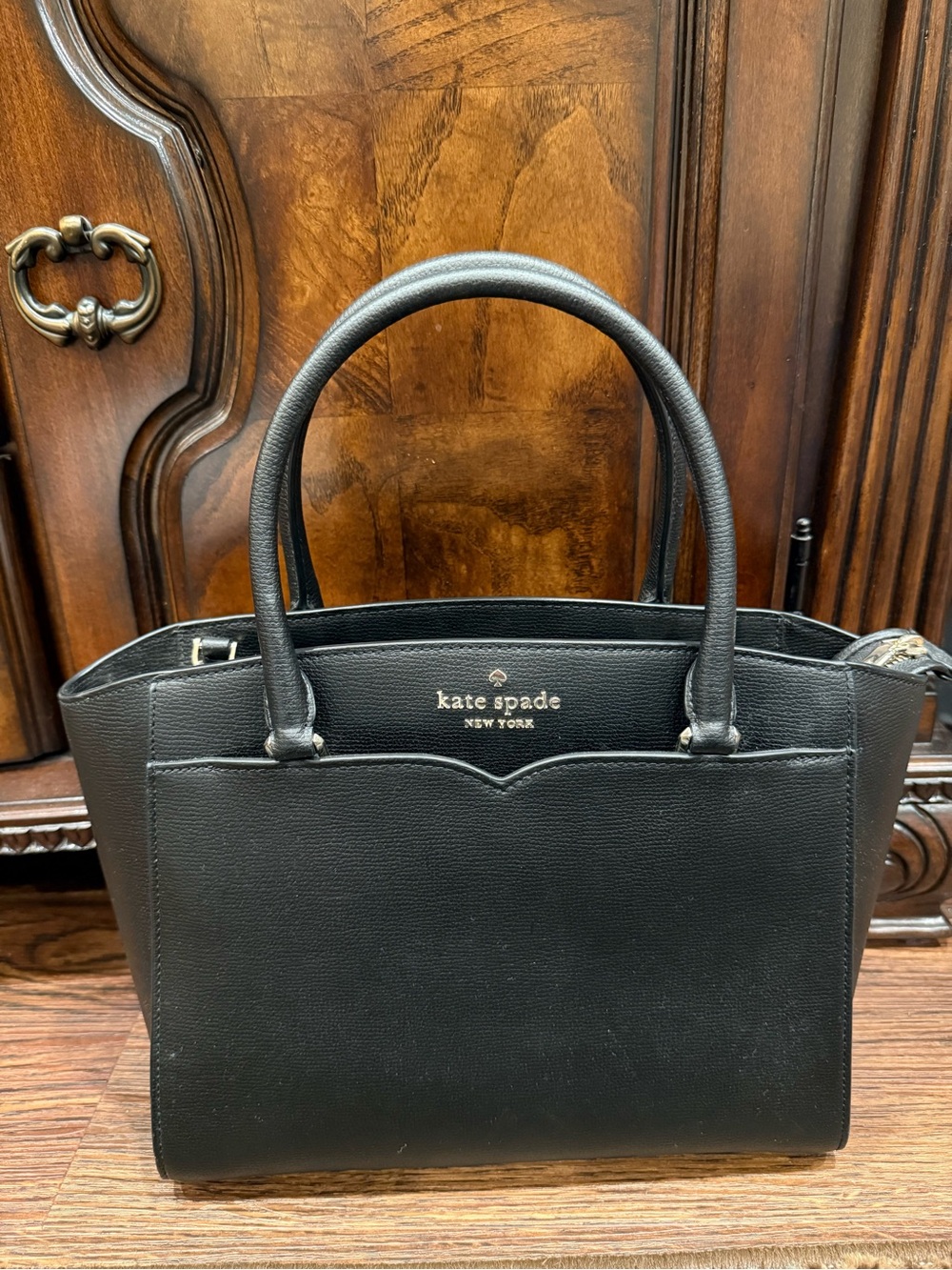 kate spade Black Pebbled Leather Tote with Gold Logo - Picture 1 of 2